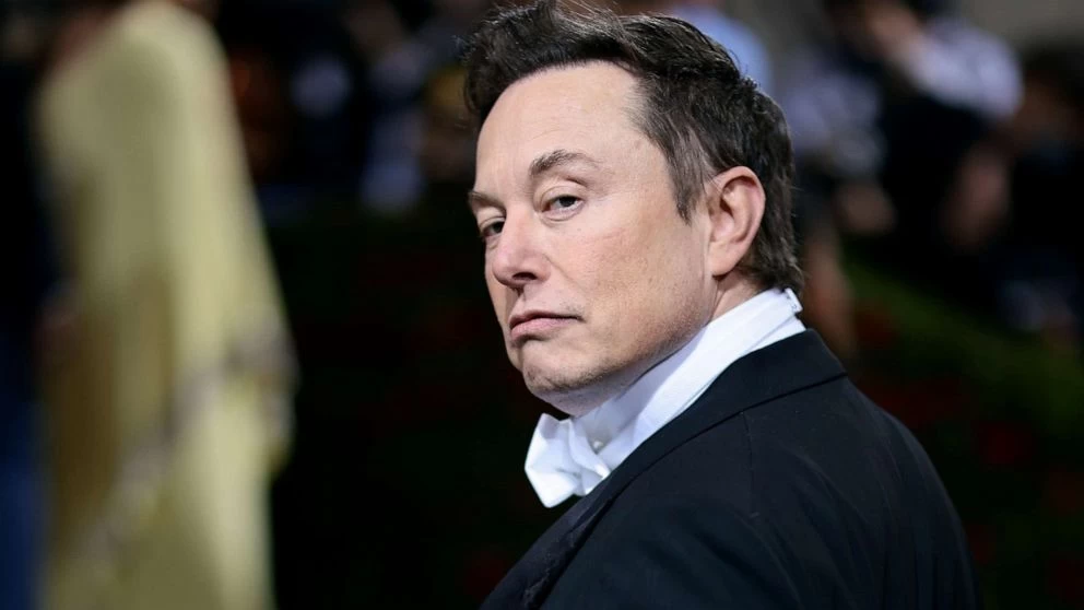 Ayah Elon Musk: Putra Saya Tertarik Beli Liverpool