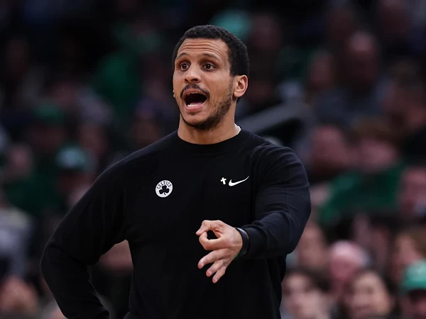 Pelatih kepala Boston Celtics yaitu Joe Mazzulla merasa kecewa karena anak asuhnya terlalu meremehkan kekuatan dari Toronto Raptors.