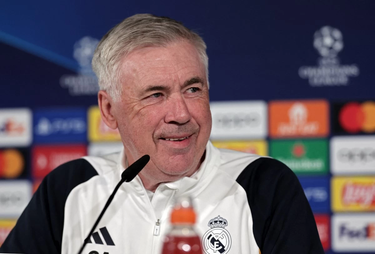 Carlo Ancelotti, pelatih kepala Real Madrid menegaskan bahwa dirinya tidak memiliki rencana untuk meninggalkan klub dalam waktu dekat.  Pelatih asal Italia ini telah memimpin Los Blancos sejak 2021 dan selama itu, ia berhasil membawa klub meraih dua gelar