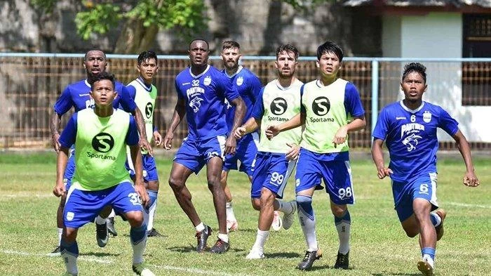 Tak Mau Malu di Kandang Lagi, Persib Fokus Penuh Lawan PSM