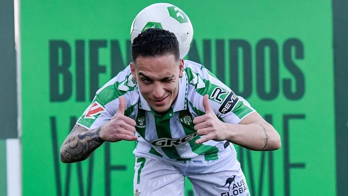 Kata-kata Antony Usai 'Gendong' Real Betis Raih Kemenangan