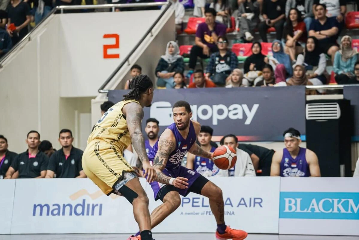 Sapu Bersih Kesatria 2-0, RANS ke Semifinal IBL 2025!