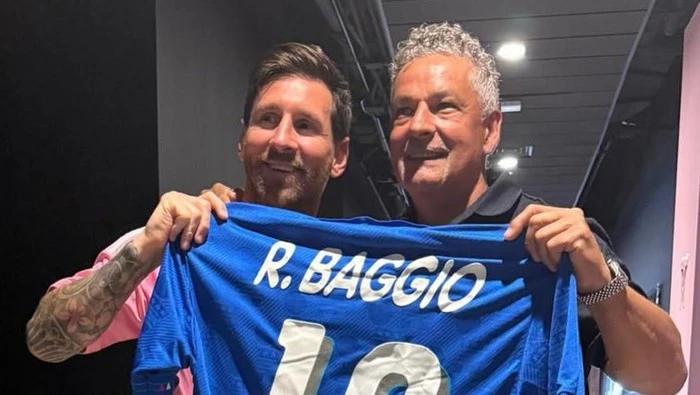 Baggio Ungkap Reaksi Messi saat Dapat Hadiah Jersey