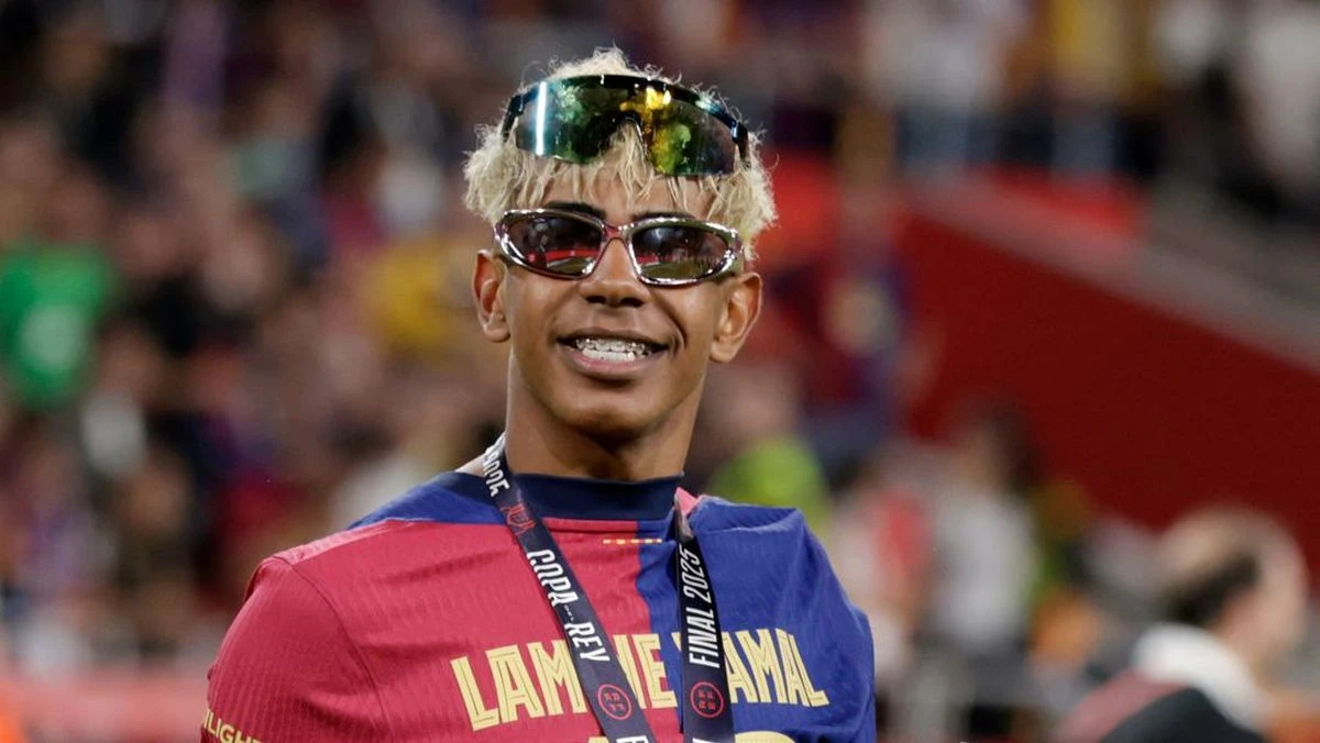 'Lamine Yamal Masih Muda, Perlu Dididik di Luar Lapangan'