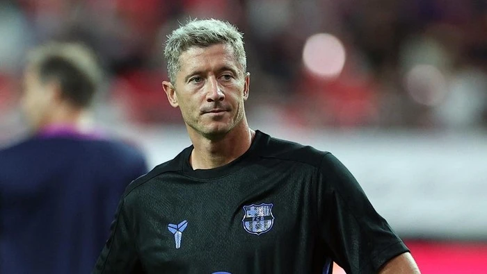 Lewandowski Ogah Komentar soal Panas Ter Stegen Vs Barca