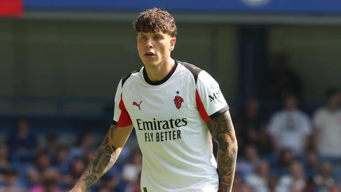 Andrei Coubis di Laga Chelsea Vs AC Milan: Own Goal dan Kartu Merah! 