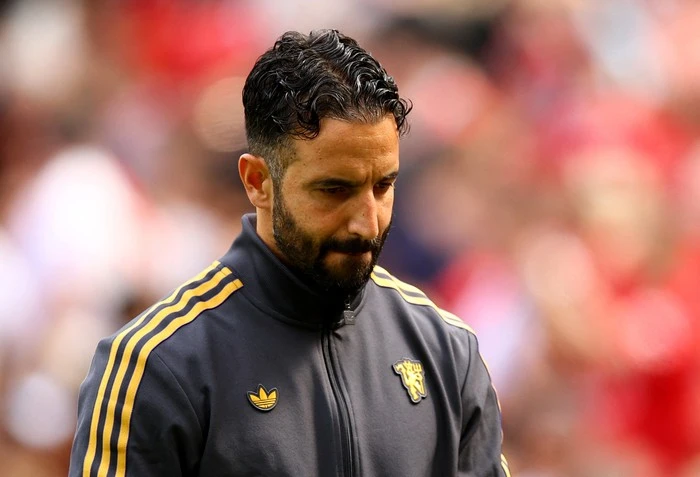 Panas di Ruang Ganti MU: Para Pemain Ragukan Taktik Amorim 