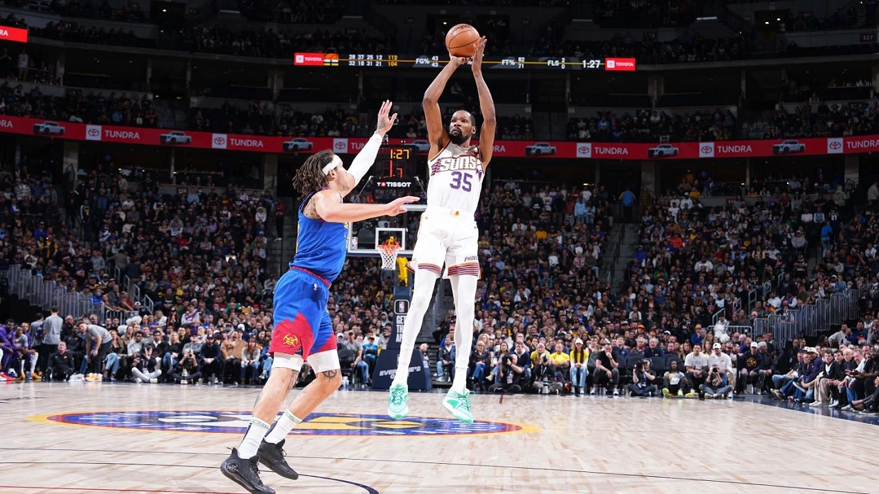 Kevin Durant Kesal Dengan Perlakuan Suns di Pertengahan Musim Lalu