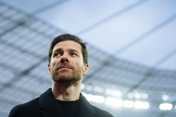 Xabi Alonso Cuma Menanti Panggilan Liverpool
